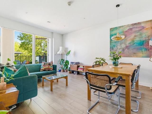 Flat for sale in Clapton, Lower Clapton