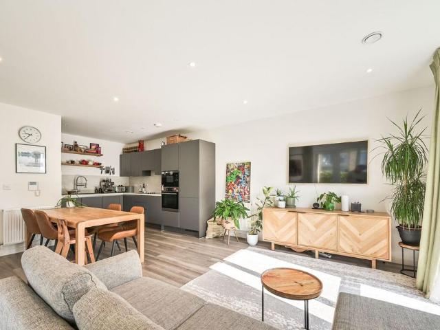 Flat for sale in Mill Hill, Isle Of Man