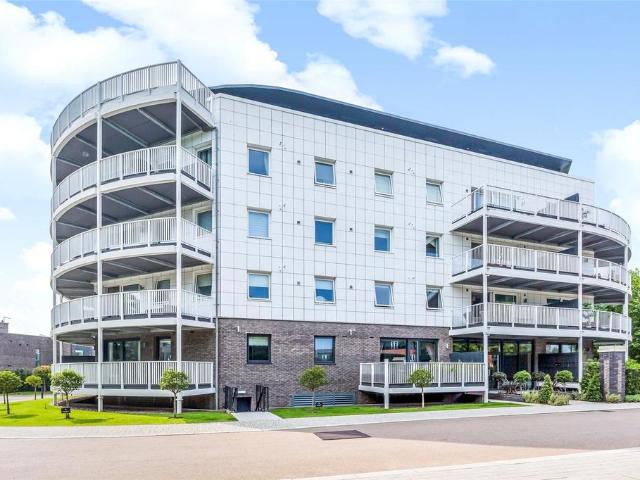 Flat for sale in Georgia, Greater Manchester