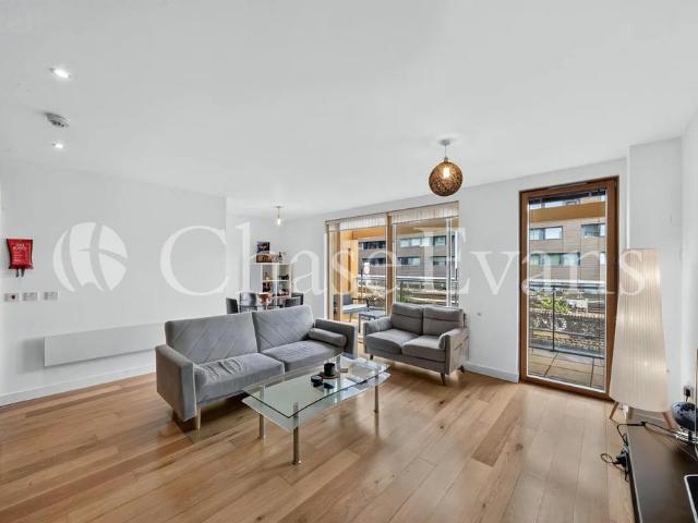 Flat for sale in Elephant and Castle, Greater London