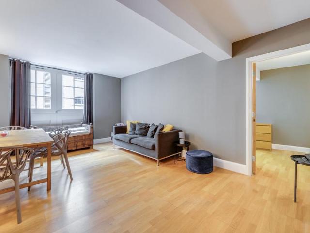 Flat for sale in Bermondsey, Isle Of Man