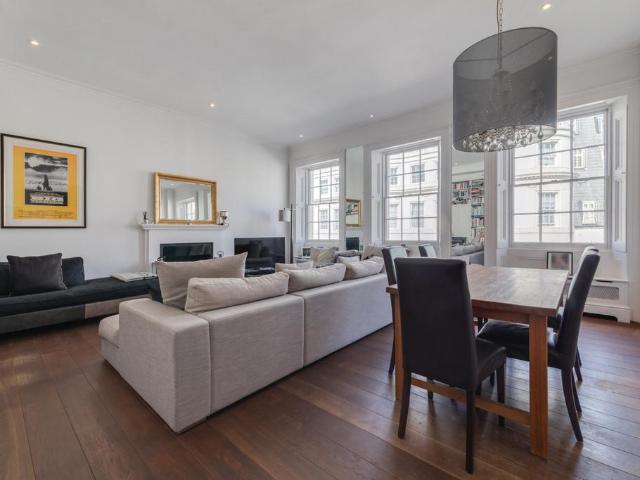 Flat for sale in Paddington, Greater London