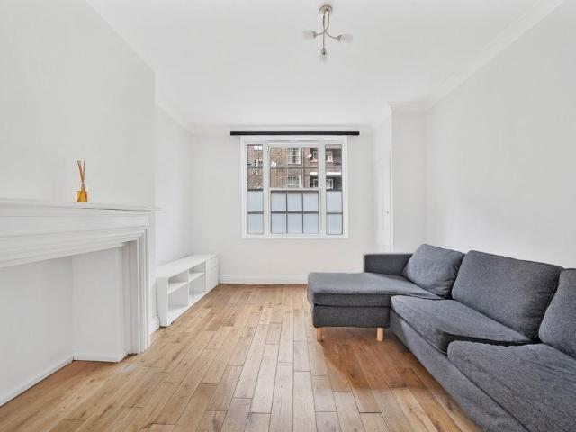 Flat for sale in Greater London