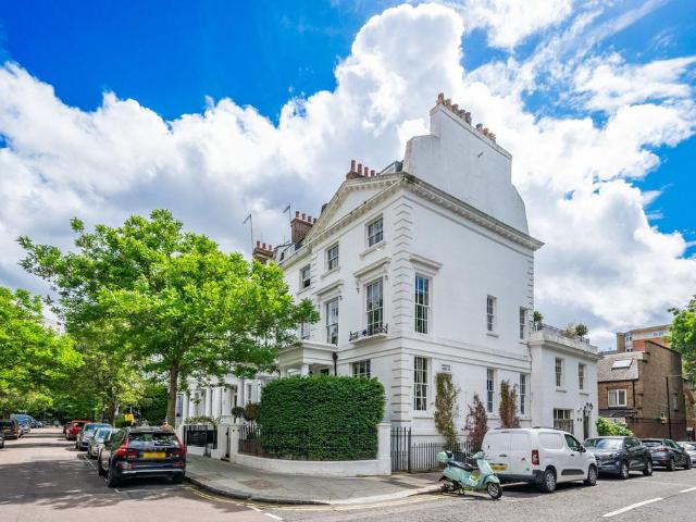Flat for sale in Paddington, Isle Of Man