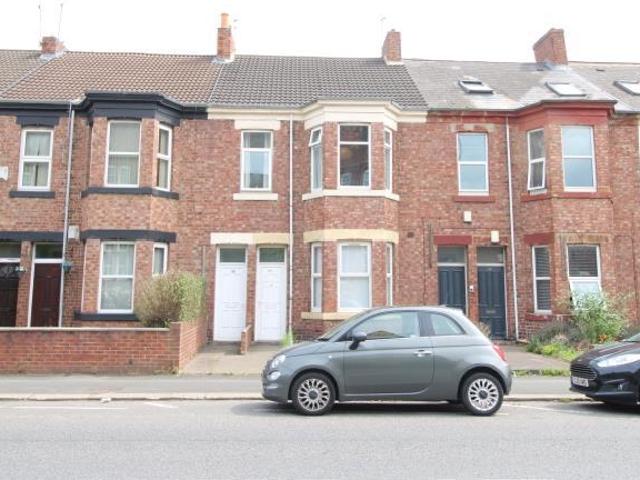 Flat for sale in Heaton, Tyne And Wear