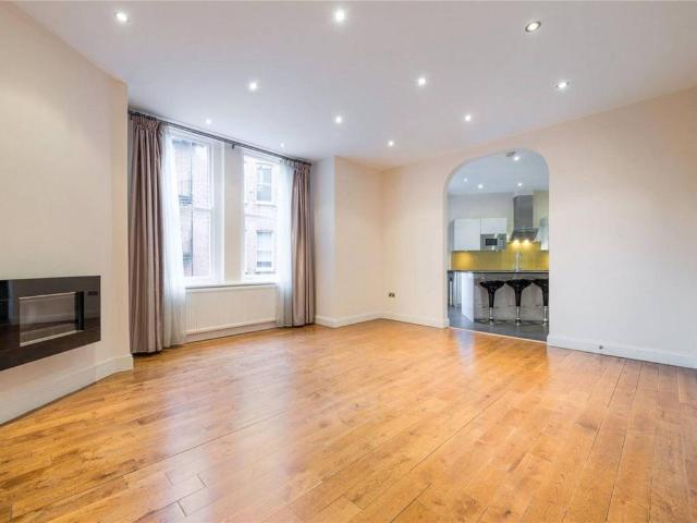 Flat for sale in West Hampstead, Greater London