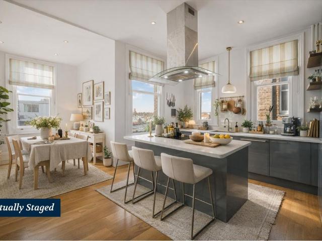 Flat for sale in West Hampstead, Greater London