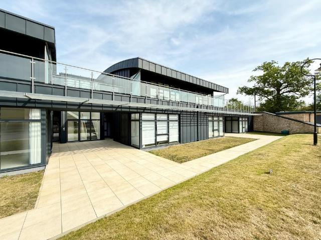Flat for sale in Navestock Side, Essex