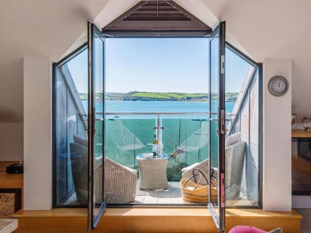 Flat for sale in Cornwall