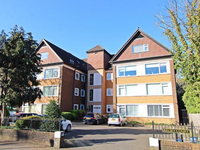 Flat for sale in Beckenham, Greater London