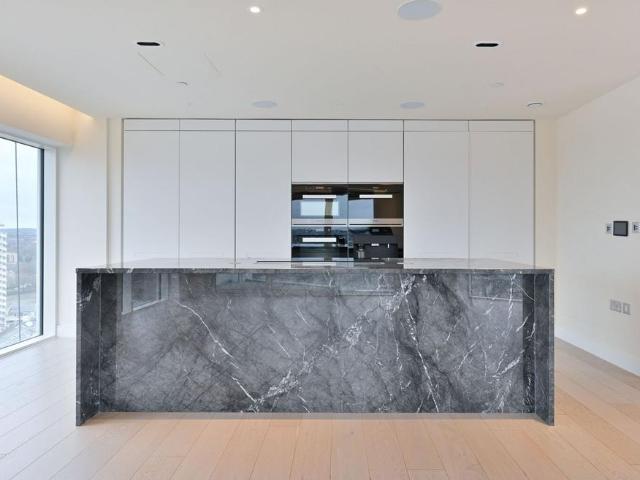 Flat for sale in Greater London