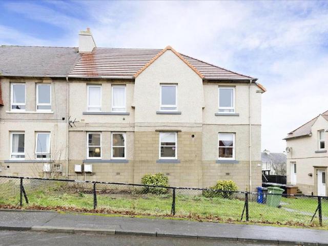 Flat for sale in Newtongrange, Scotland