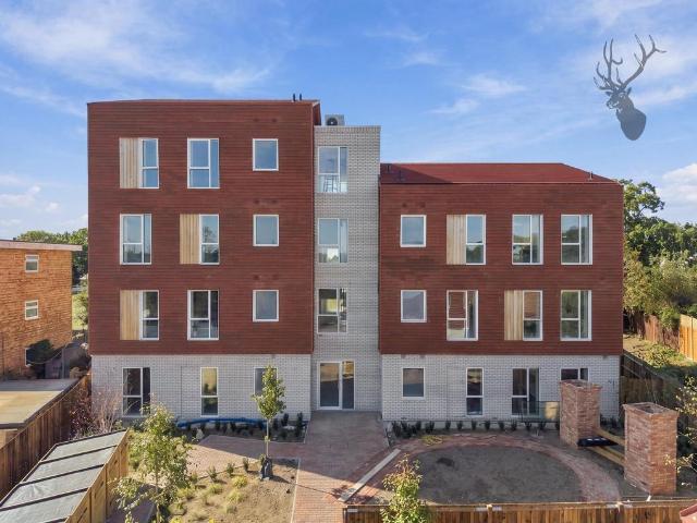 Flat for sale in London Borough of Waltham Forest, Greater London