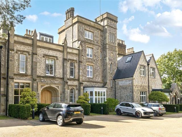Flat for sale in Keston Mark, Greater London