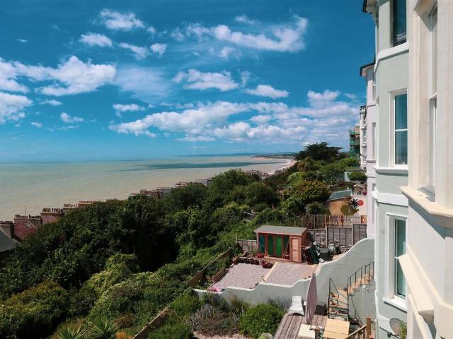 Flat for sale in West Marina, Guestling Green