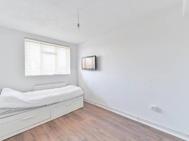 Flat for sale in Patmore Estate, Nine Elms