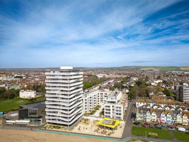 Flat for sale in Worthing, West Sussex