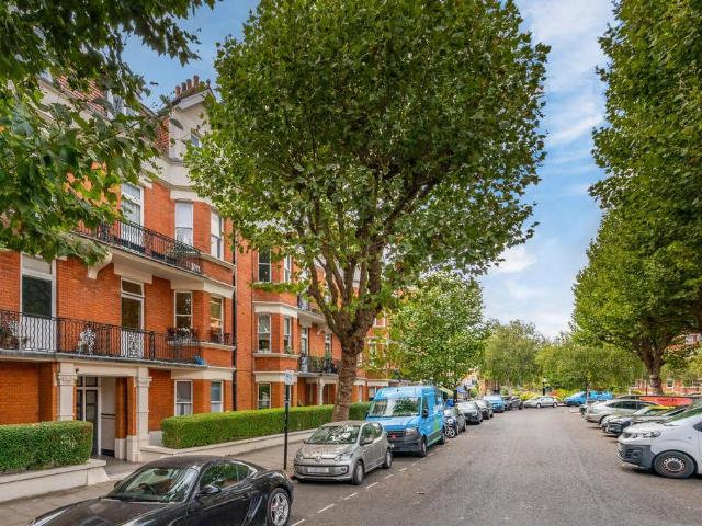 Flat for sale in Kensal Town, Maida Vale