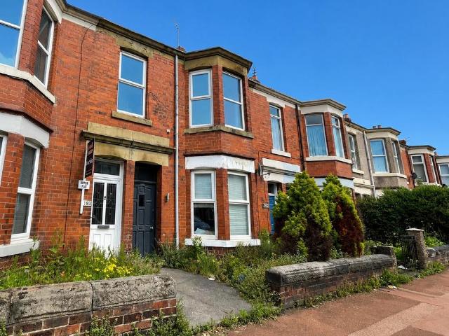 Flat for sale in Heaton, Tyne And Wear