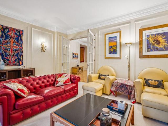 Flat for sale in Belgravia, Greater London