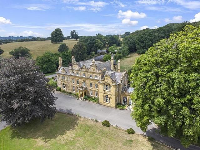 Flat for sale in Barwick, Somerset