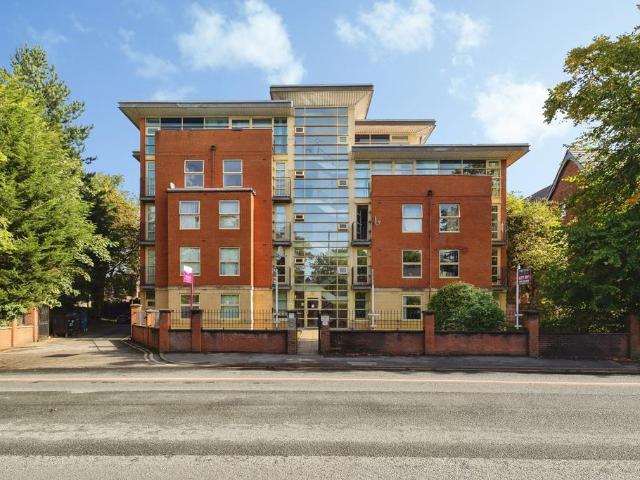 Flat for sale in Georgia, Greater Manchester