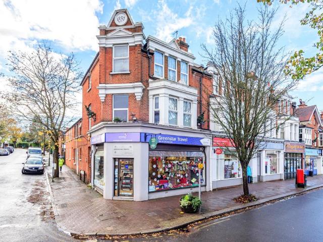 Flat for sale in Blackhills, Surrey