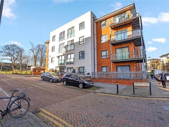 Flat for sale in London Borough of Lewisham, Greater London