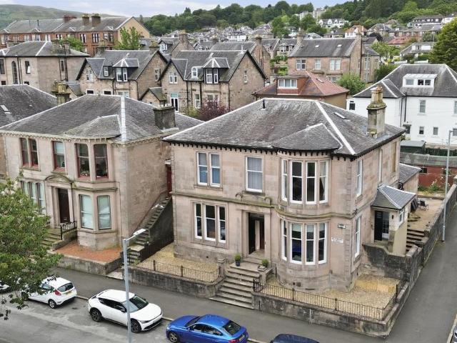Flat for sale in Greenock, Scotland