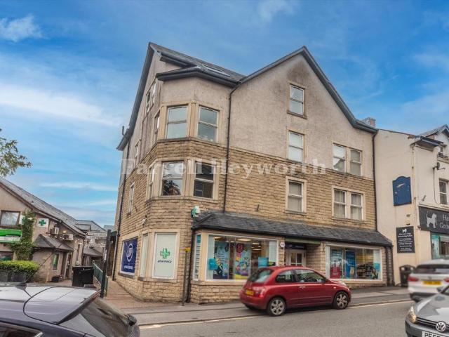 Flat for sale in Carnforth, Lancaster