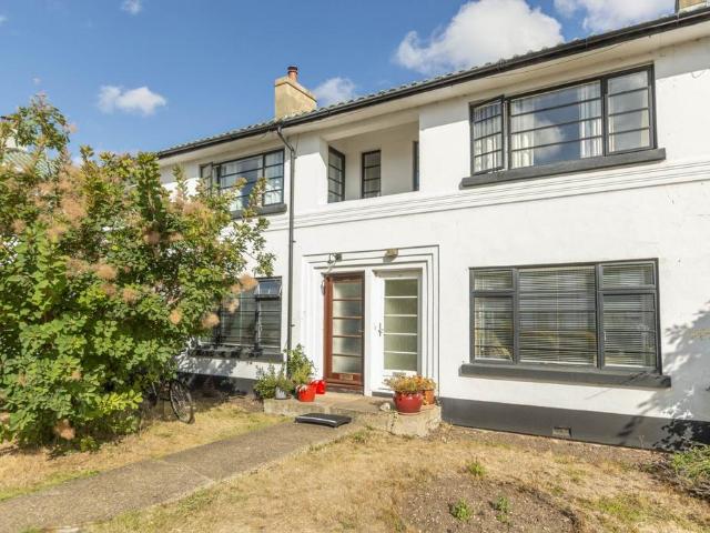 Flat for sale in Lakenham, East Bank