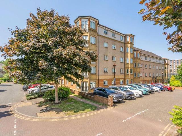 Flat for sale in Gorgie/Dalry, Scotland