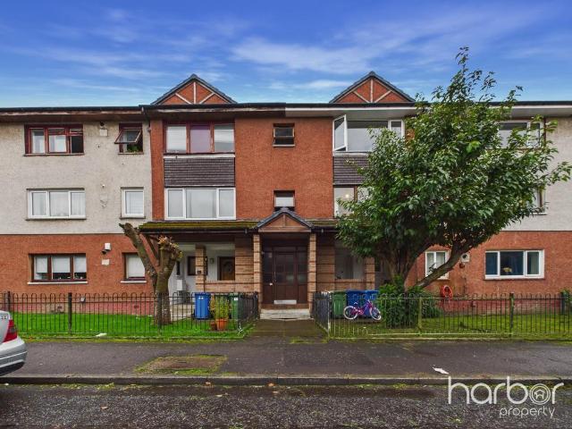 Flat for sale in Barrachnie, Barlanark