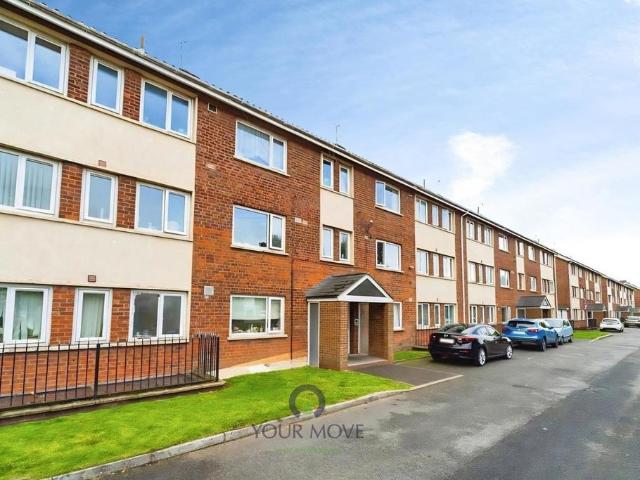 Flat for sale in Rednal, West Midlands