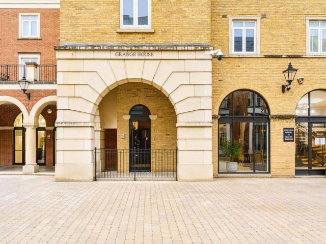 Flat for sale in Dickens Heath, Solihull
