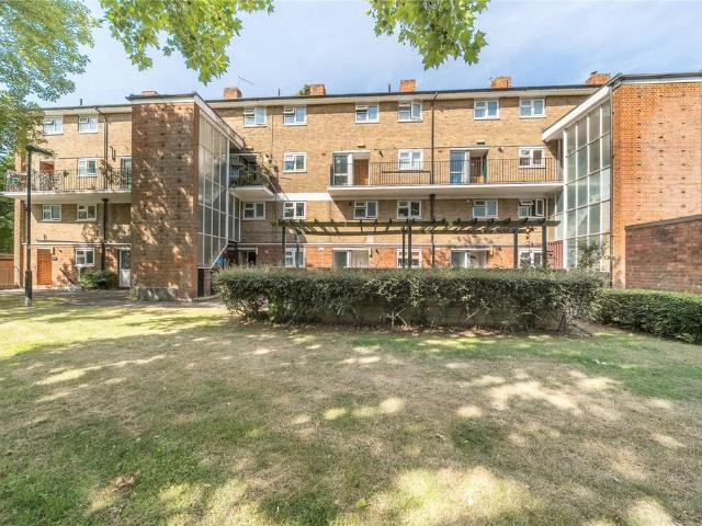 Flat for sale in Greater London
