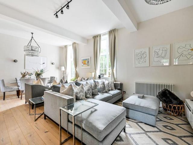 Flat for sale in Row Town, Surrey