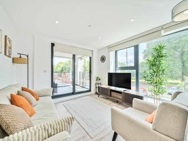 Flat for sale in Charlton Riverside, Greater London
