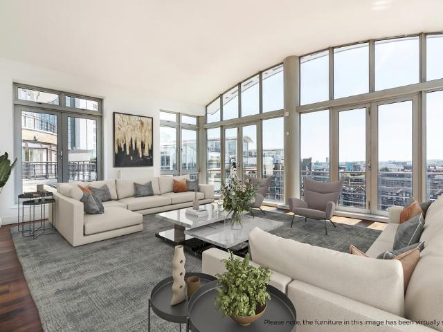 Flat for sale in Tower Liberty, Wapping