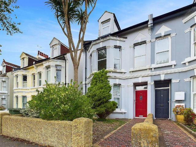 Flat for sale in Aldrington