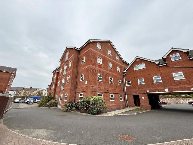 Flat for sale in Blackpool