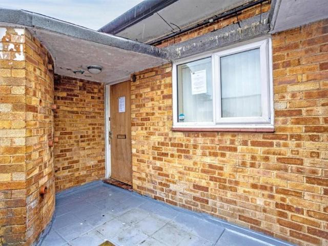 Flat for sale in Hemel Hempstead, Dacorum