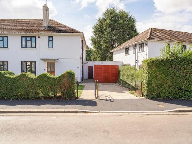 Flat for sale in Feckenham, City Of Bristol