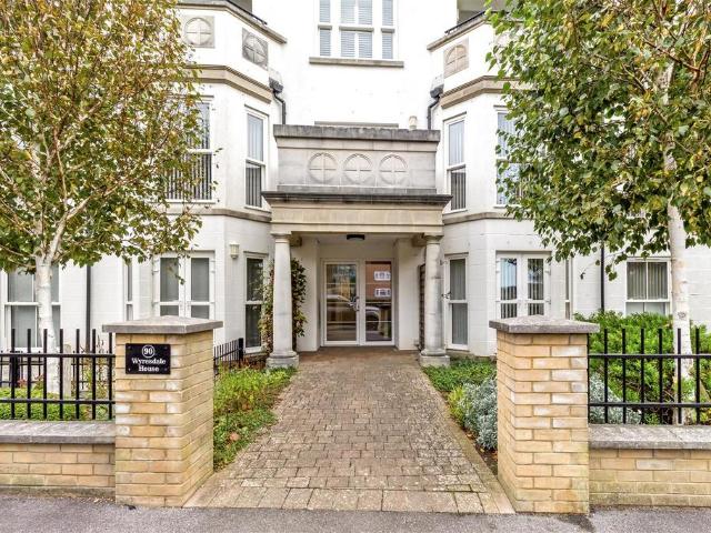 Flat for sale in West Worthing, Worthing