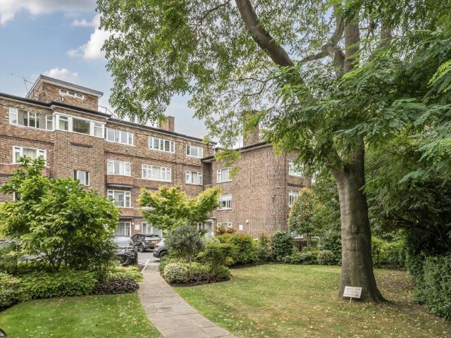 Flat for sale in Belsize Park, Primrose Hill