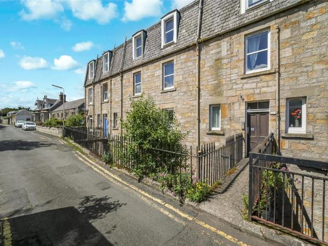 Flat for sale in Burntisland, Scotland