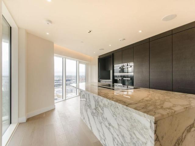 Flat for sale in Chelsea Creek, Greater London