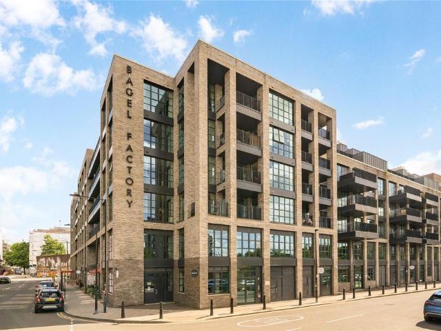 Flat for sale in Fish Island, Bow