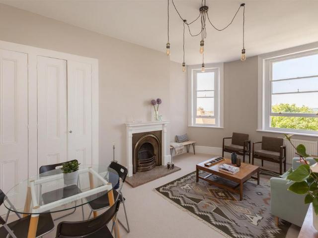 Flat for sale in West Marina, Guestling Green