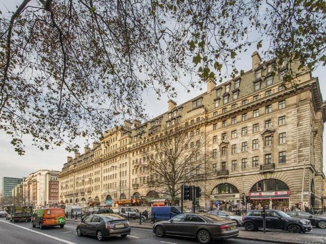 Flat for sale in Marylebone, Greater London
